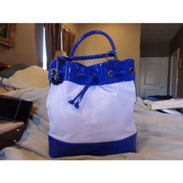 Women&#039;s White blue patent purse Black Loft handbag and brown straw bag