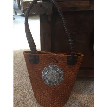 NEW WOVEN  STRAW BUCKET BAG NWOT