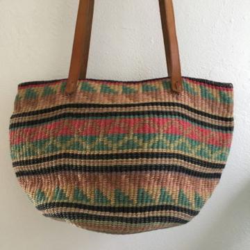 Vintage Boho Chic Straw Basket / Bucket Tote Bag