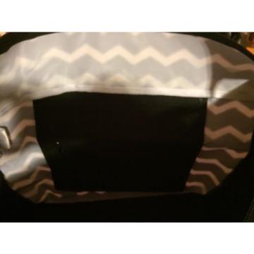 NEW Thirty One All Day Organizing Tote Black Chevron Diaper Bag Beach Office