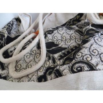 Floral Print Canvas Beach Bag / Purse/Handbag in Beige Black Gold Zip Top