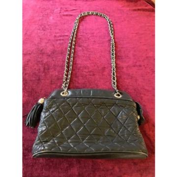 Vintage Davids Palm Beach Black Quilted Gold Chain Shoulder Bag Purse w/ Tassel