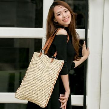 Women&#039;s handmade woven summer beach square shape straw bag shoulder bag handbag