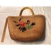 GREAT VINTAGE STRAW WEAVED SUMMER PURSE BAG CUTE FLORAL DESIGN