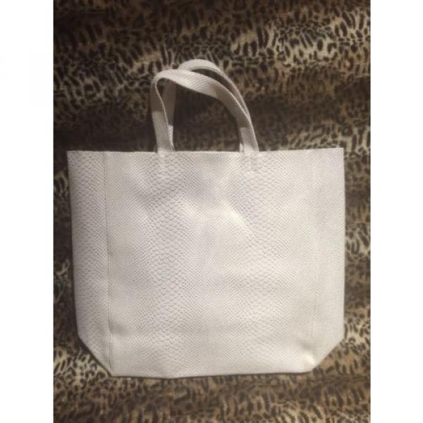 White Metallic Snakeprint Beach Bag Tote With Detachable Blue Pom Pom #4 image