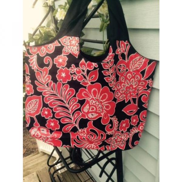 HOBO STYLE STRAP SATCHEL BAG FLORAL RED n BLACK NEW good size for the BEACH #1 image