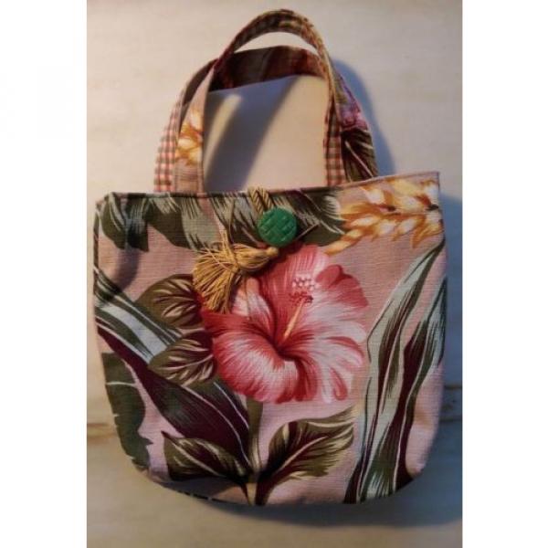 Floral Handbag Travel Beach Bag Checkered inside - Not Used  10&#034; Tall 8.5&#034; Wide #1 image