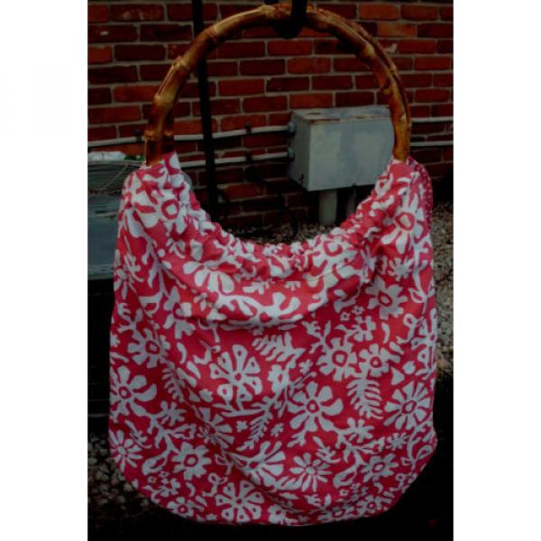 RED WHITE DAISY FILIGREE BEACH PICNIC CARRY-ALL BAG W/BAMBOO HANDLES 27&#034; X 14&#034; #1 image